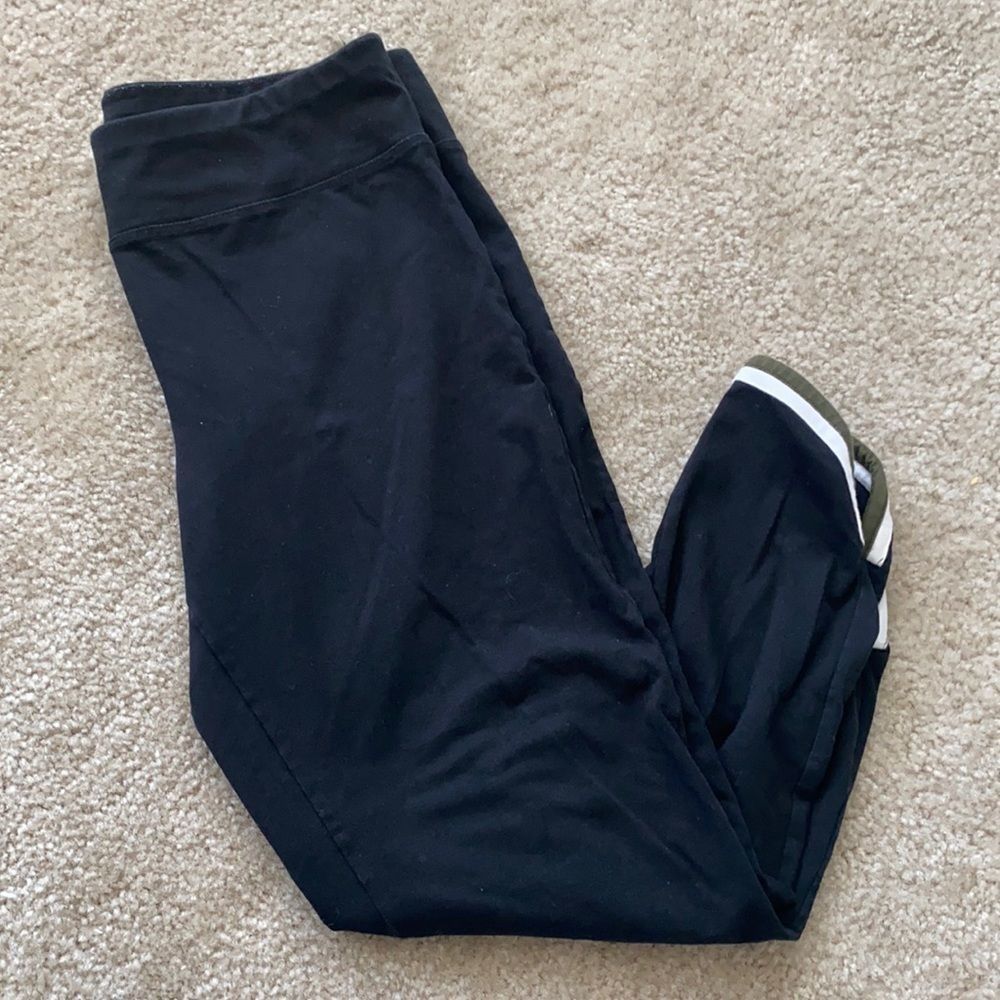 Large black Marc New York leggings